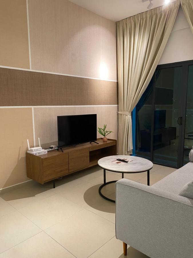 Reizz Residence By Leo Suites Kuala Lumpur Exterior photo