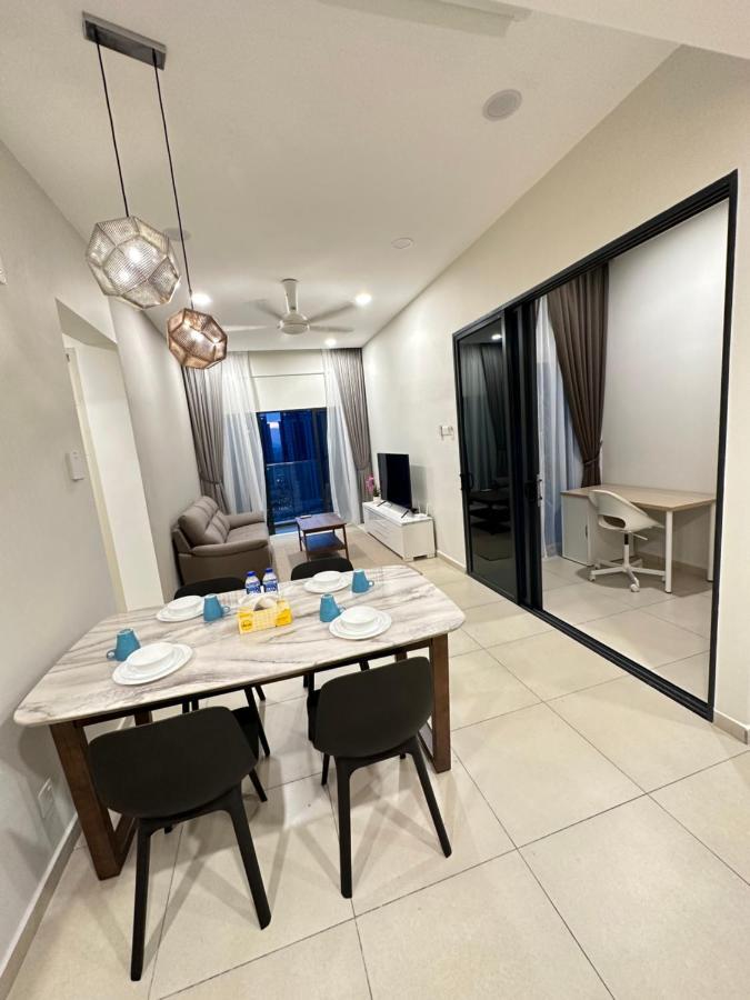 Reizz Residence By Leo Suites Kuala Lumpur Exterior photo