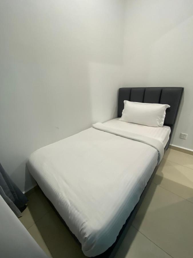 Reizz Residence By Leo Suites Kuala Lumpur Exterior photo